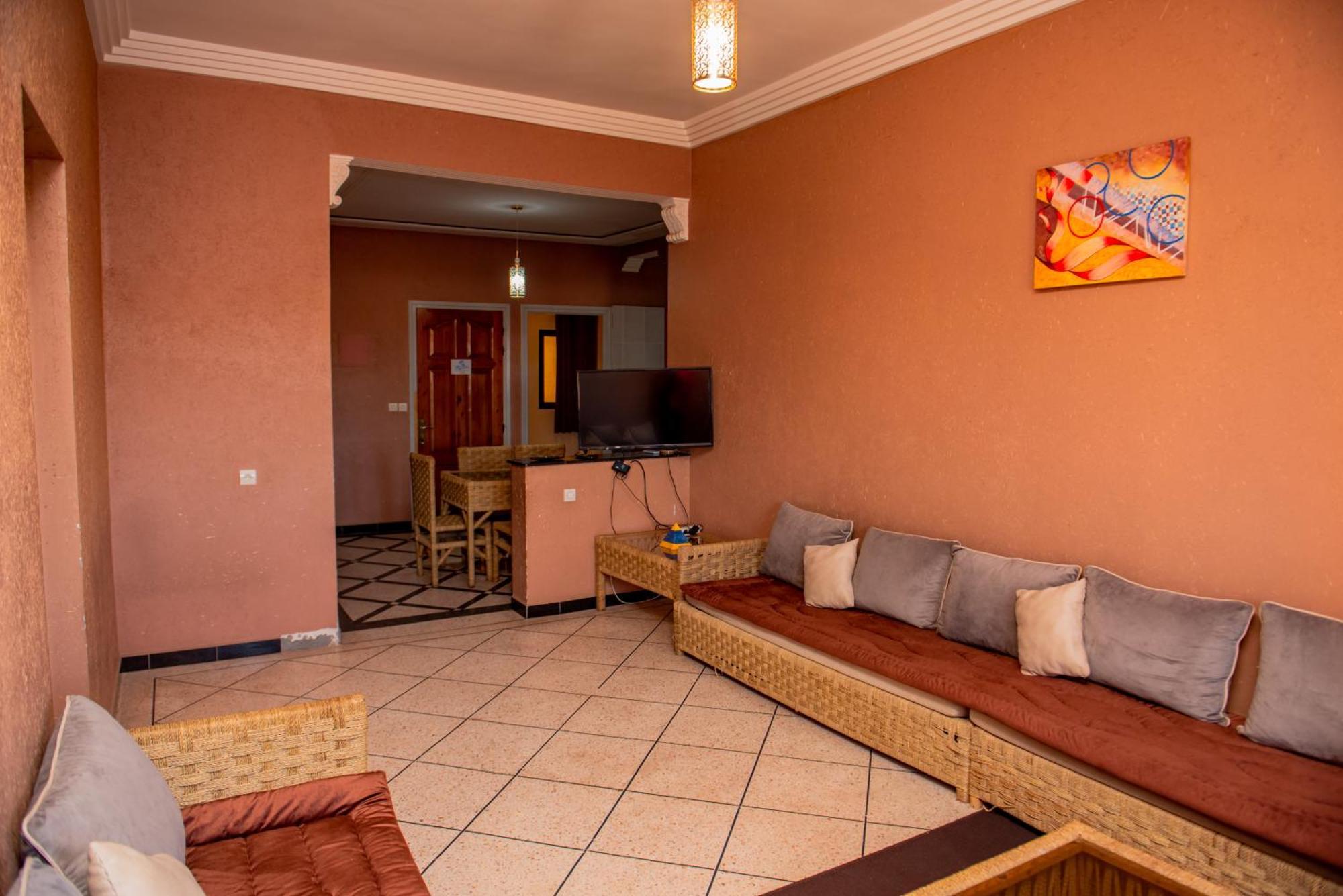 Appartement Afgo Уарзазат Экстерьер фото
