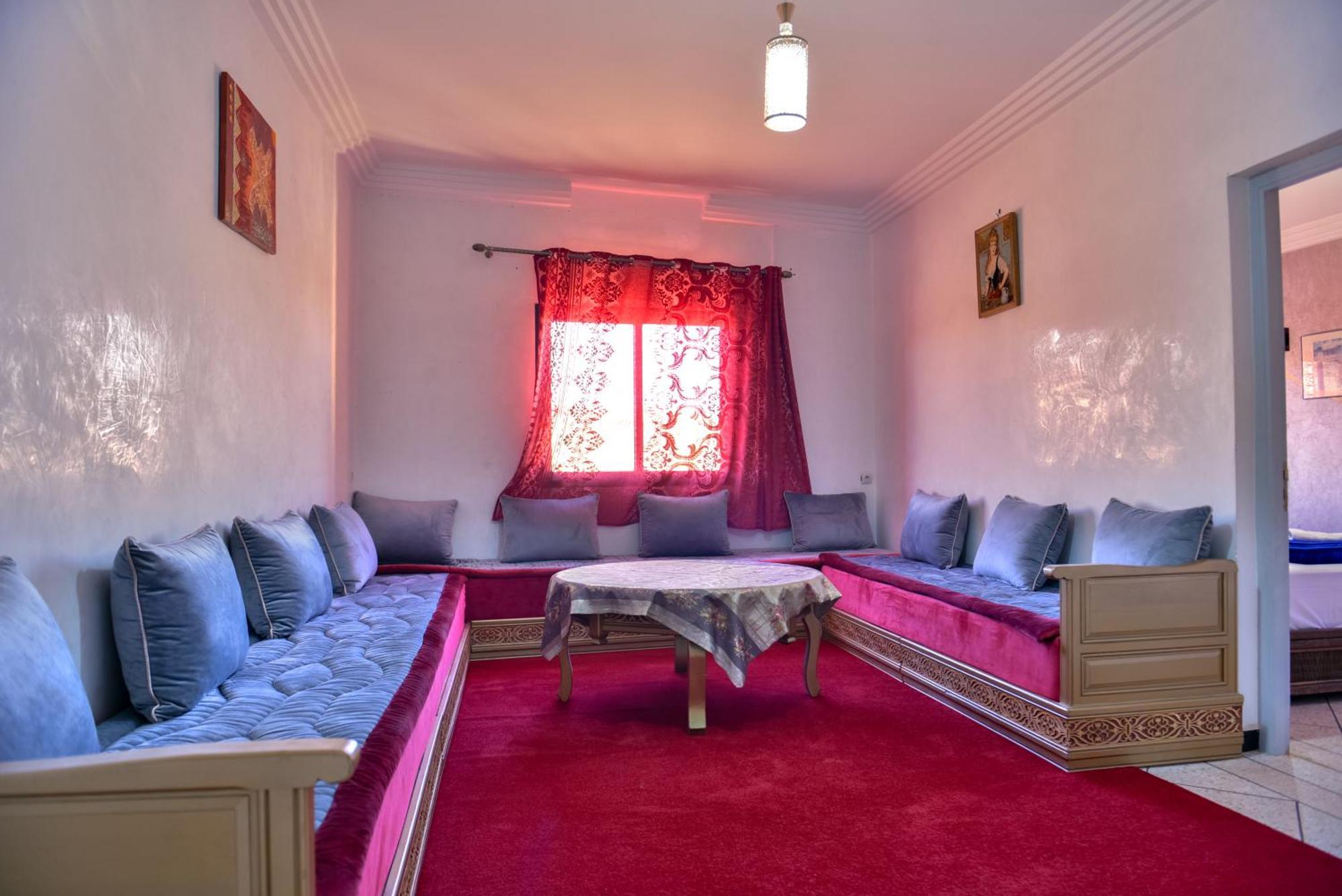 Appartement Afgo Уарзазат Экстерьер фото